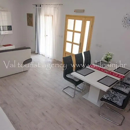Barbi A2+2 * Veli Losinj