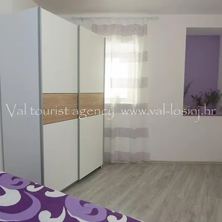 Barbi A2+2 Veli Lošinj