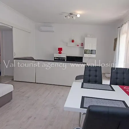 Barbi A2+2 * Veli Lošinj